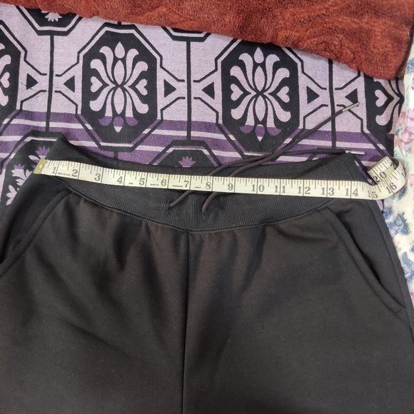 (NWOT) Uniqlo Heatech Pile Lined Joggers - Picture 4 of 4